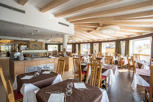 Ciasa Alpina Relax Hotel | Sala da pranzo | Rigenerarsi a Moena, in Val di Fassa